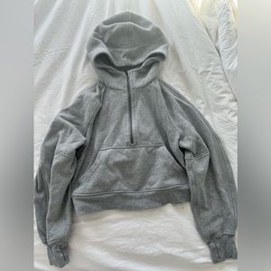 Grey Lululemon Scuba Women’s Size 4, Barely Worn, Perfect Condition